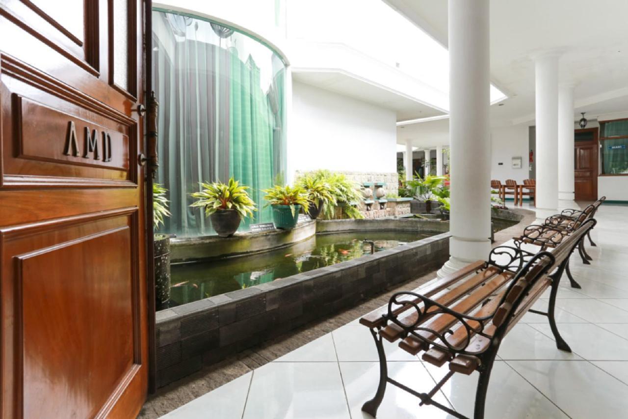 Hotel Reddoorz Syariah Near Alun Alun Magelang Bayeman Extérieur photo