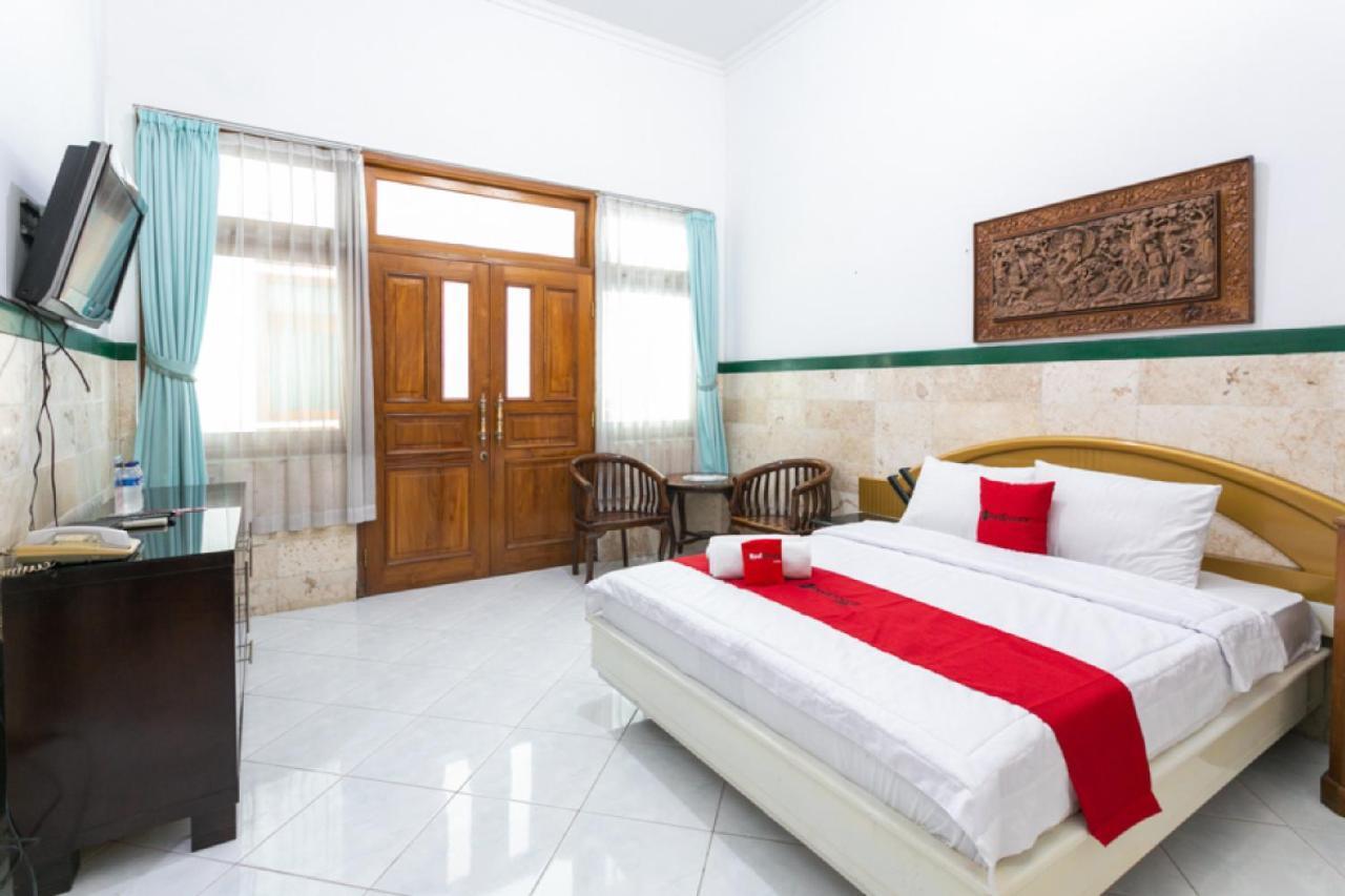Hotel Reddoorz Syariah Near Alun Alun Magelang Bayeman Extérieur photo