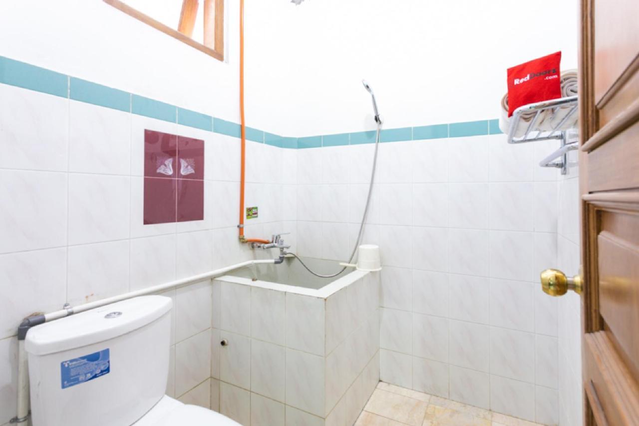 Hotel Reddoorz Syariah Near Alun Alun Magelang Bayeman Extérieur photo