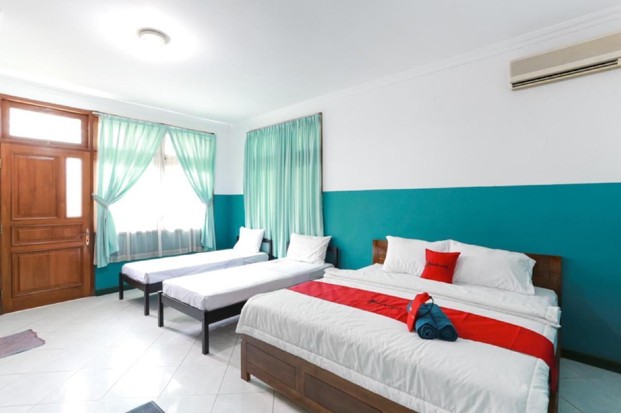 Hotel Reddoorz Syariah Near Alun Alun Magelang Bayeman Extérieur photo