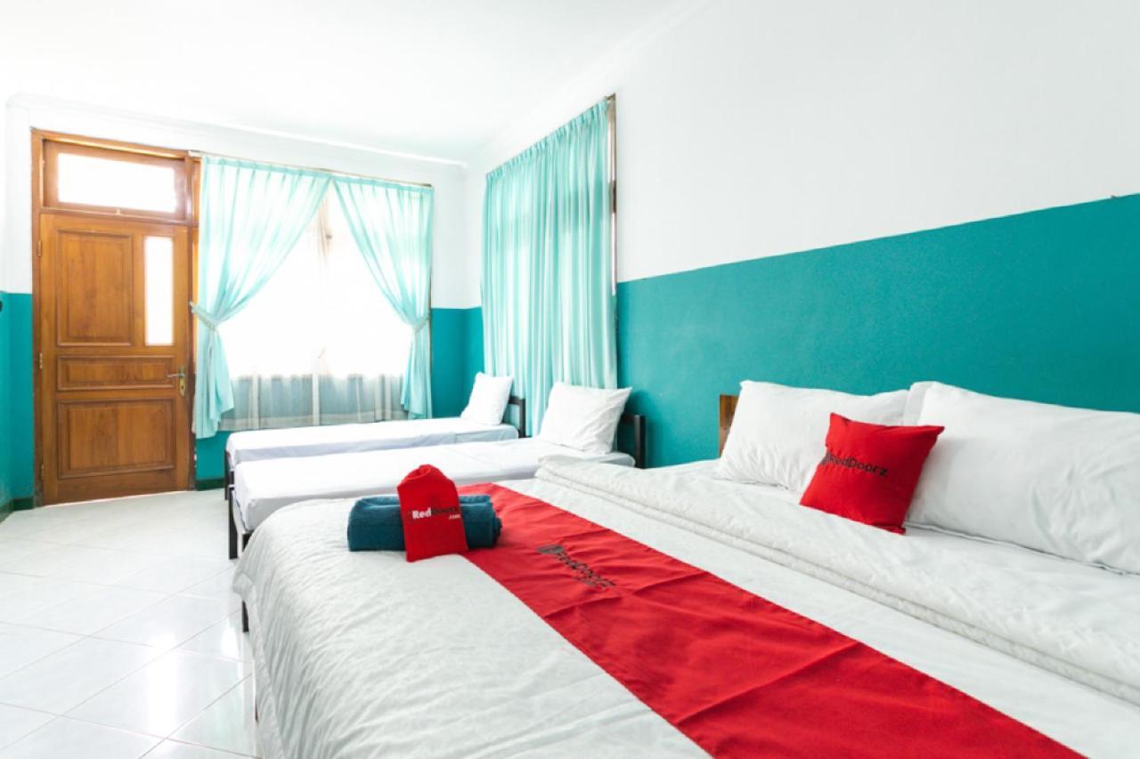 Hotel Reddoorz Syariah Near Alun Alun Magelang Bayeman Extérieur photo
